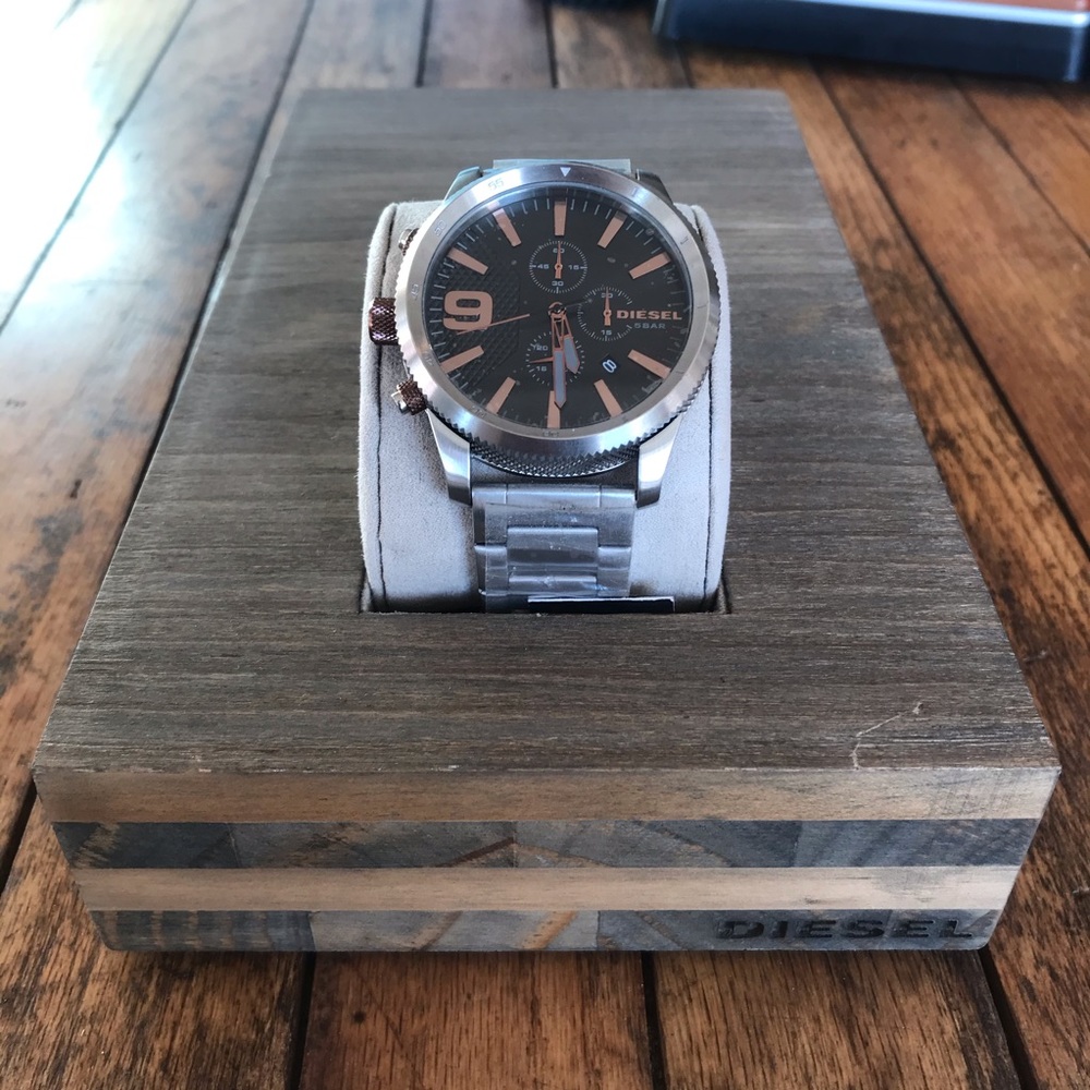New DISEL Watch DZ4457
